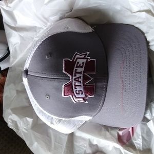 Mississippi State Univ Hat 1Sz $28+ free scarf